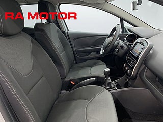 Halvkombi Renault Clio 12 av 20
