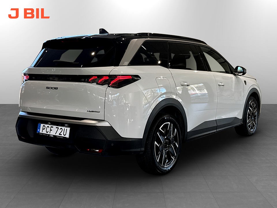 Bild på Peugeot 5008 GT Hybrid 145hk Aut 7-SITS B-KAMERA CARPLAY