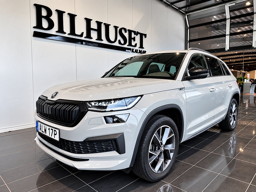 Skoda Kodiaq 2.0 TSI 4x4 Sportline*Dragkrok*7-sits*Leasbar*1 Ägare