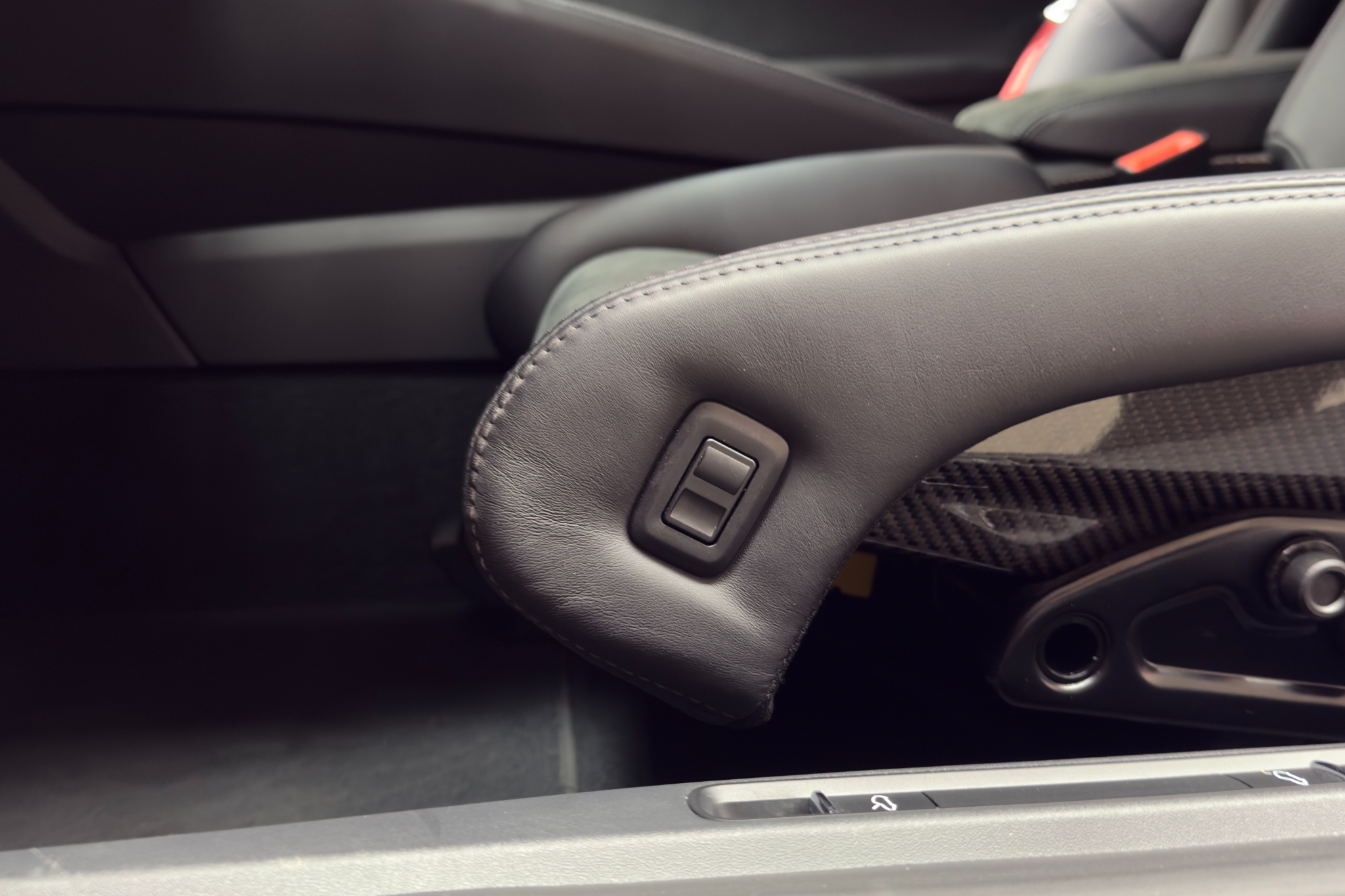 Porsche 718 Cayman GTS 4.0 PDK 400hk | Skalstolar 2024 - miniatyr 33