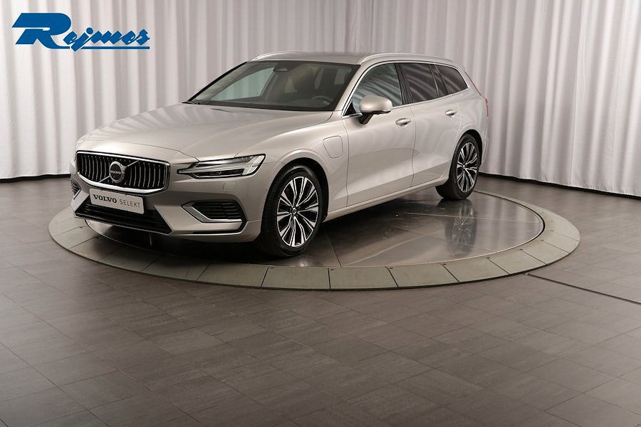 Volvo V60 Recharge T6 Core Edition