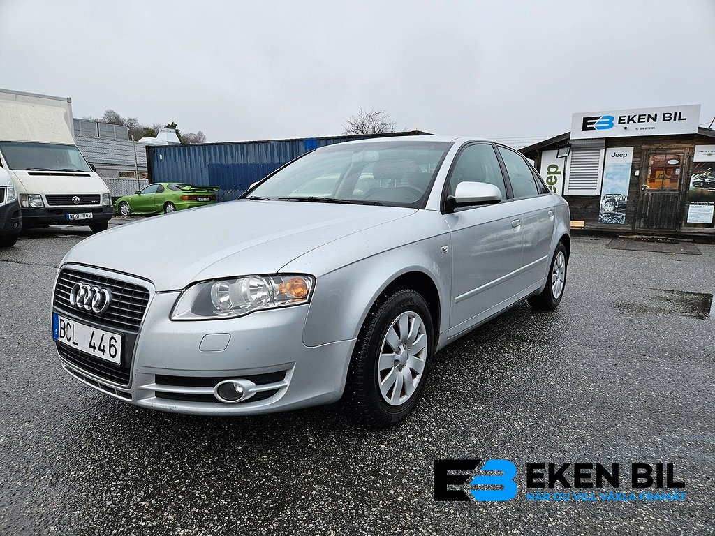 Audi A4 Sedan 2.0 AUT Nybesiktad Nyservad S/V Hjul