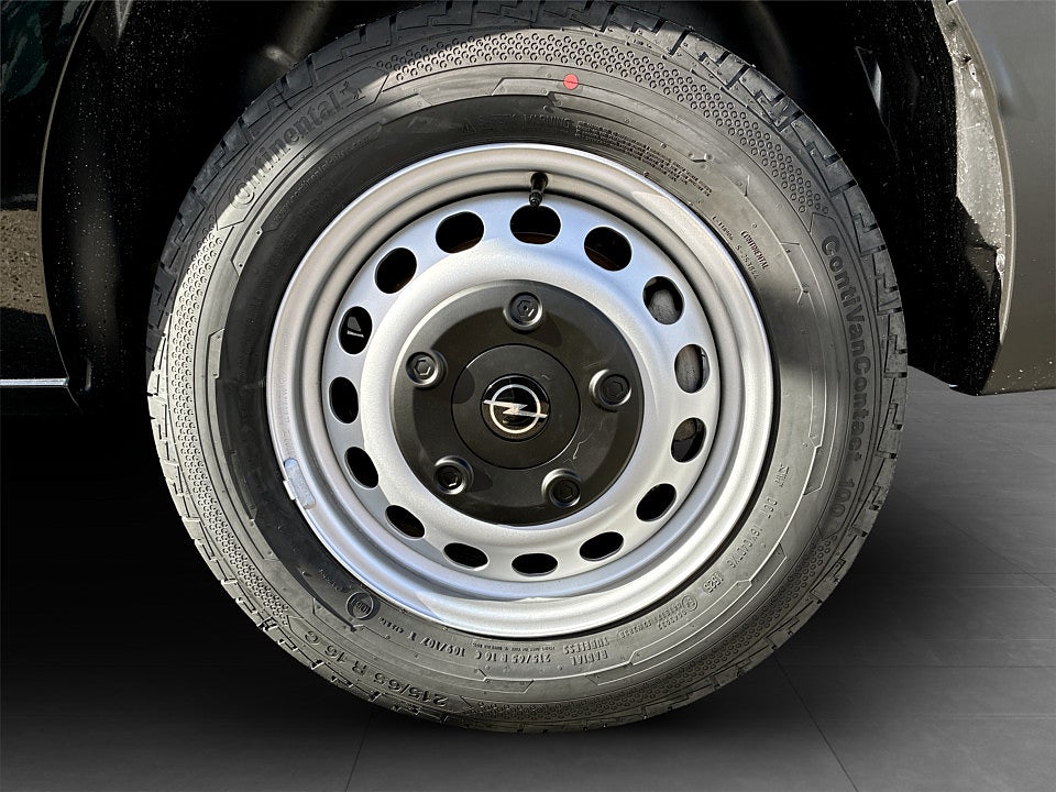 Bild på Opel Vivaro 145hk Aut L2 - EDITION! Värmare & Dragkrok