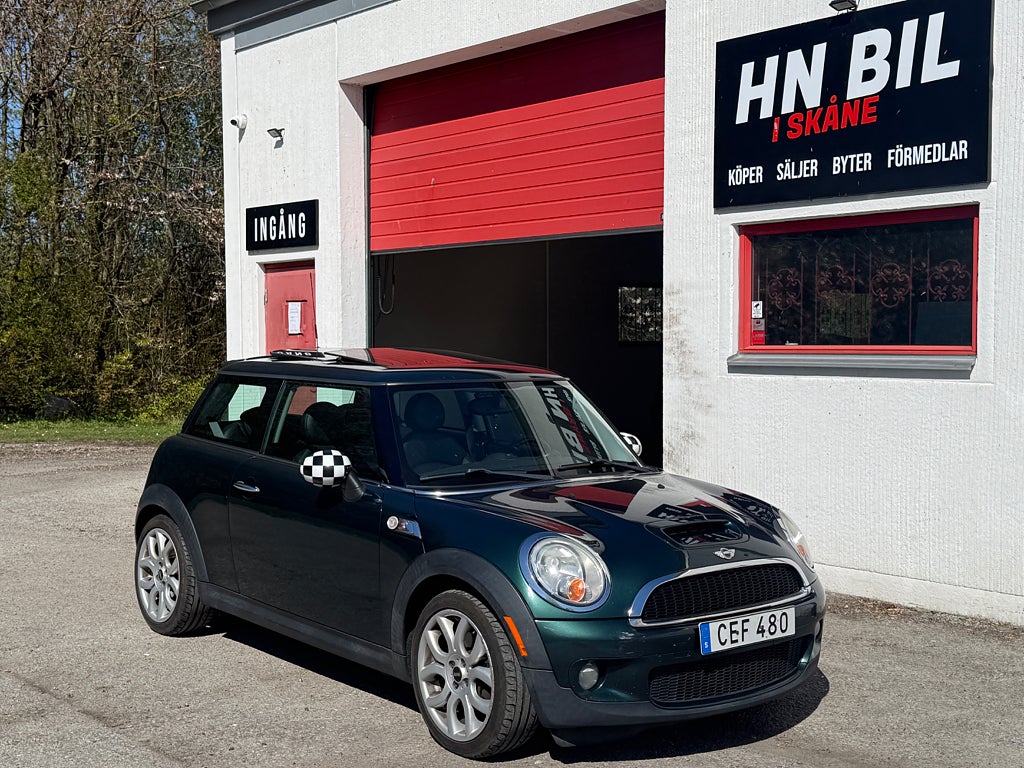 MINI Cooper S | Panorama | Automat | Lågmil