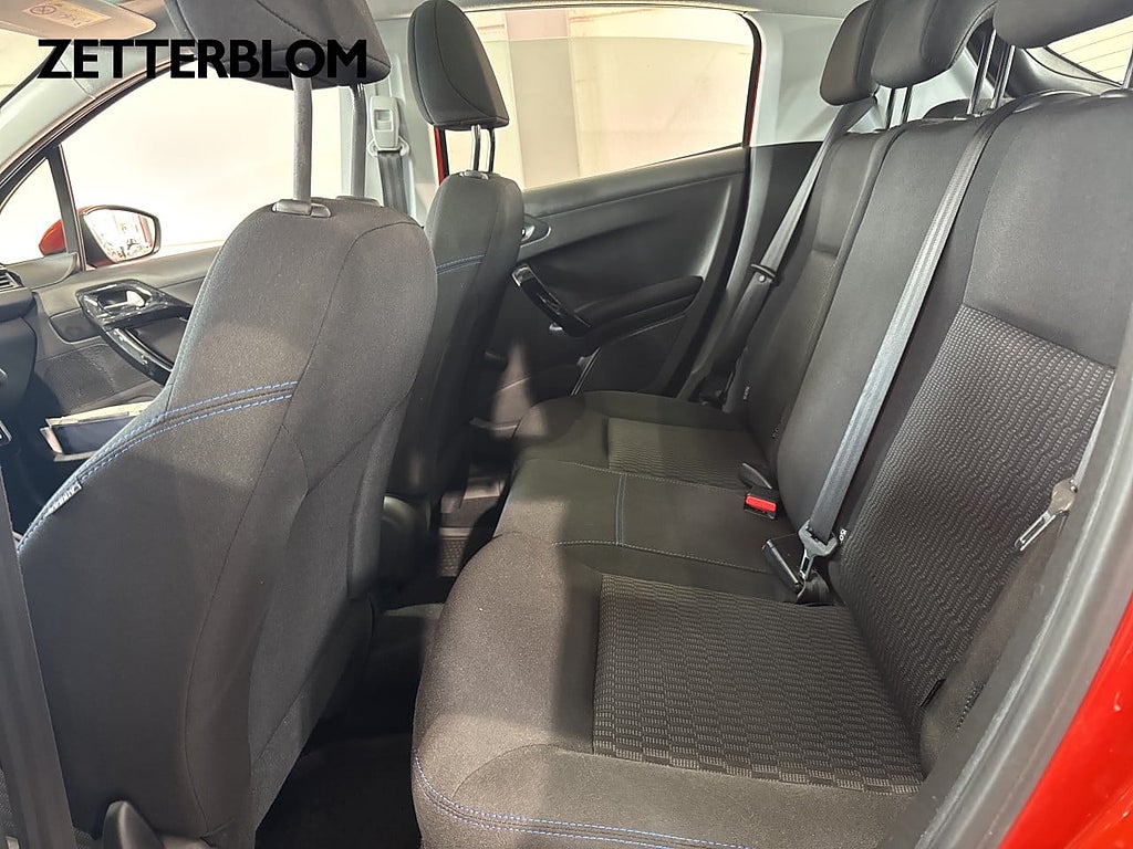 Halvkombi Peugeot 208 9 av 16