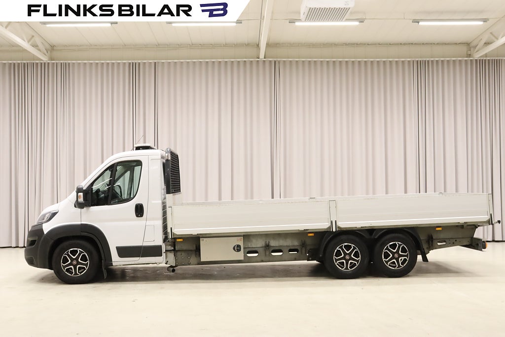 Fiat Ducato 2.3 160HK Långflak|Webasto|5.2m|Lastar927Kg|Nykamrem