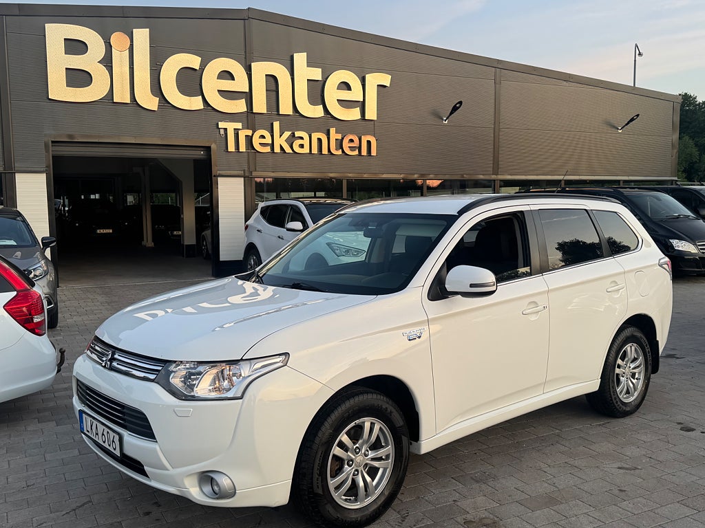 Mitsubishi Outlander PHEV CVT Business Auto*Keyless*Kamera