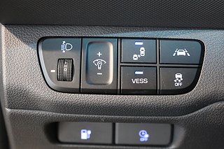 Halvkombi Hyundai IONIQ 18 av 25