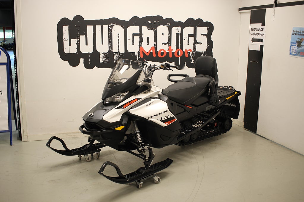 Ski-Doo Renegade Adrenaline 900 ACE 137" 2019