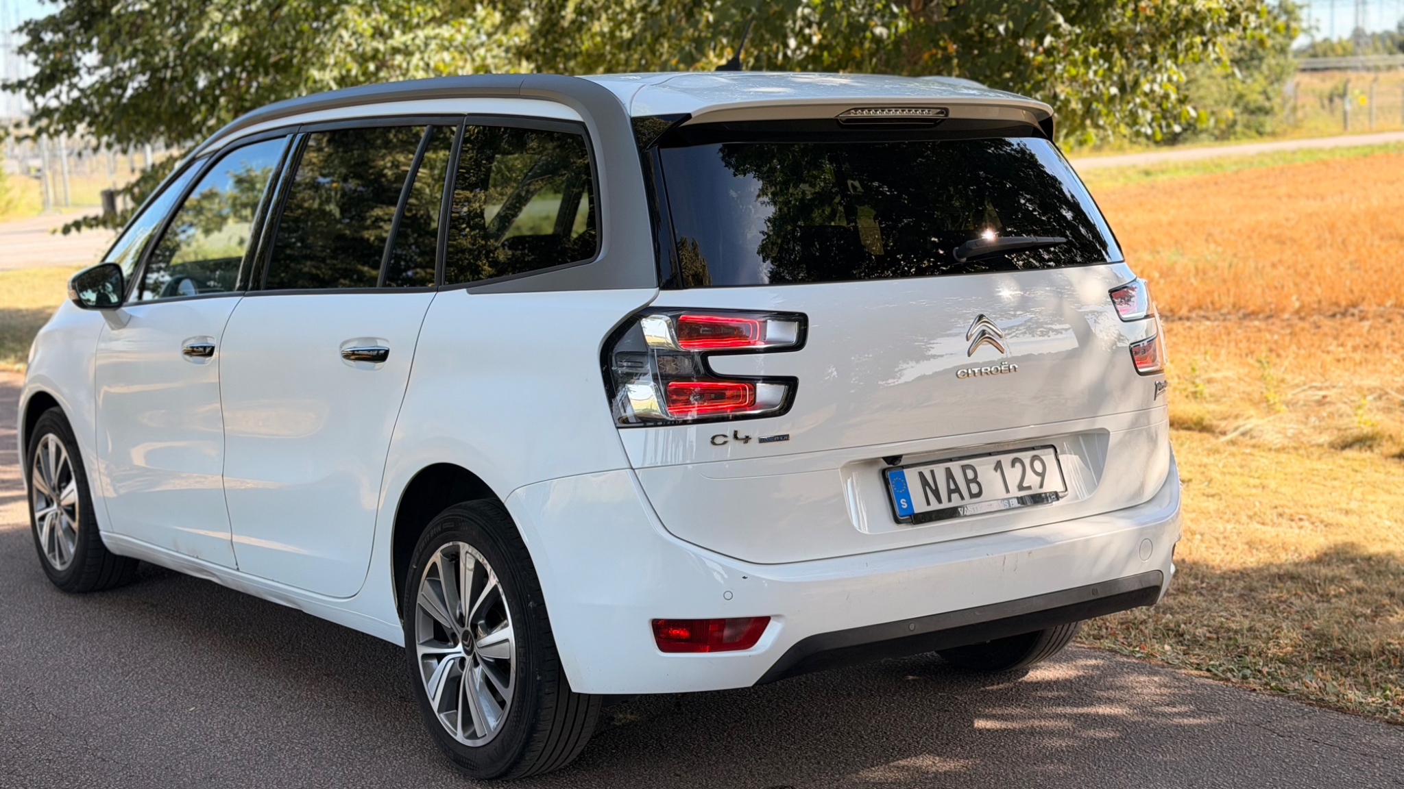 Citroen Grand C4 Picasso 2016, bild 6/47