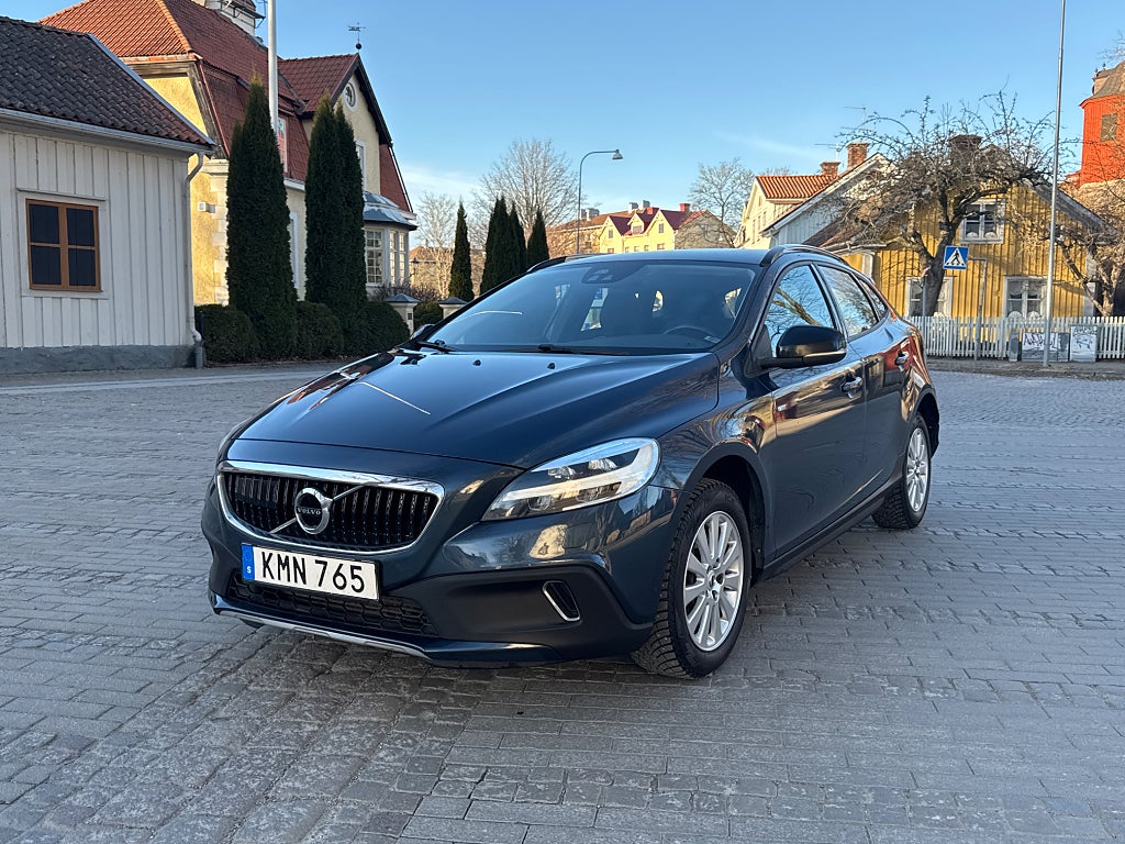 Volvo V40 D3 Cross Country Automat Led/Kamera/Värmare Euro 6