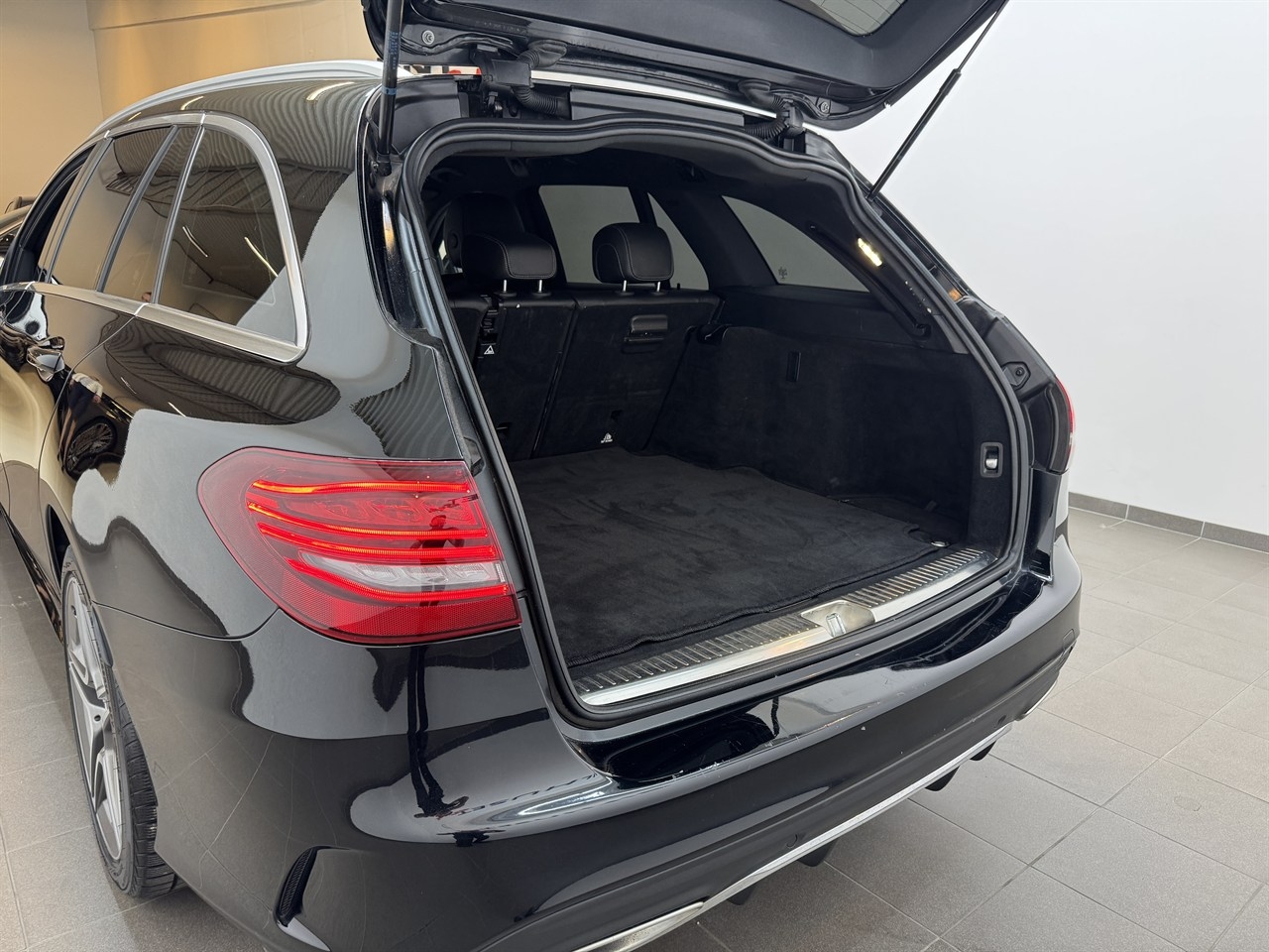 Mercedes-Benz C 2019, bild 7/39