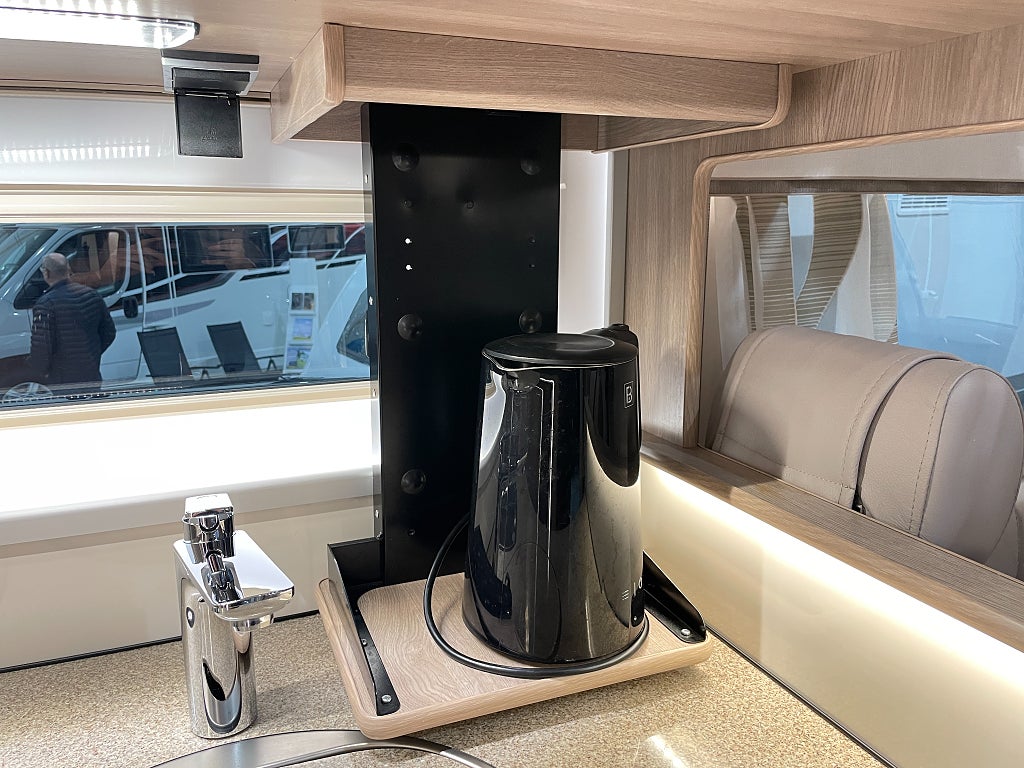 Kabe TMI 910 Imperial GB /Cinderella/Hyd-stöd/AC/Solcell/MB - Kabe