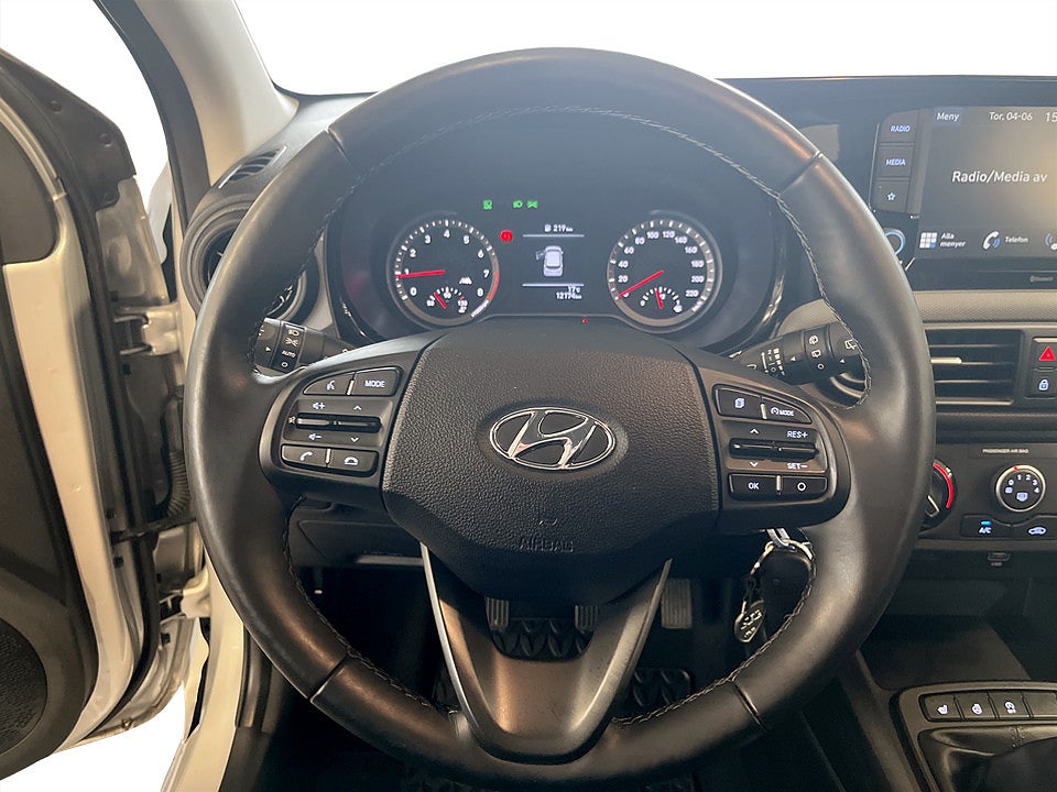 Bild på Hyundai i10 Essential 1.0 67hk RATTVÄRME