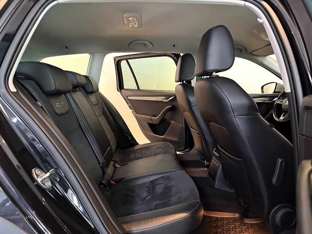 Skoda Octavia Scout 2.0 TDI SCR 4x4 PREMIUM D-VÄRMARE KELYSS CANTON B-KAM