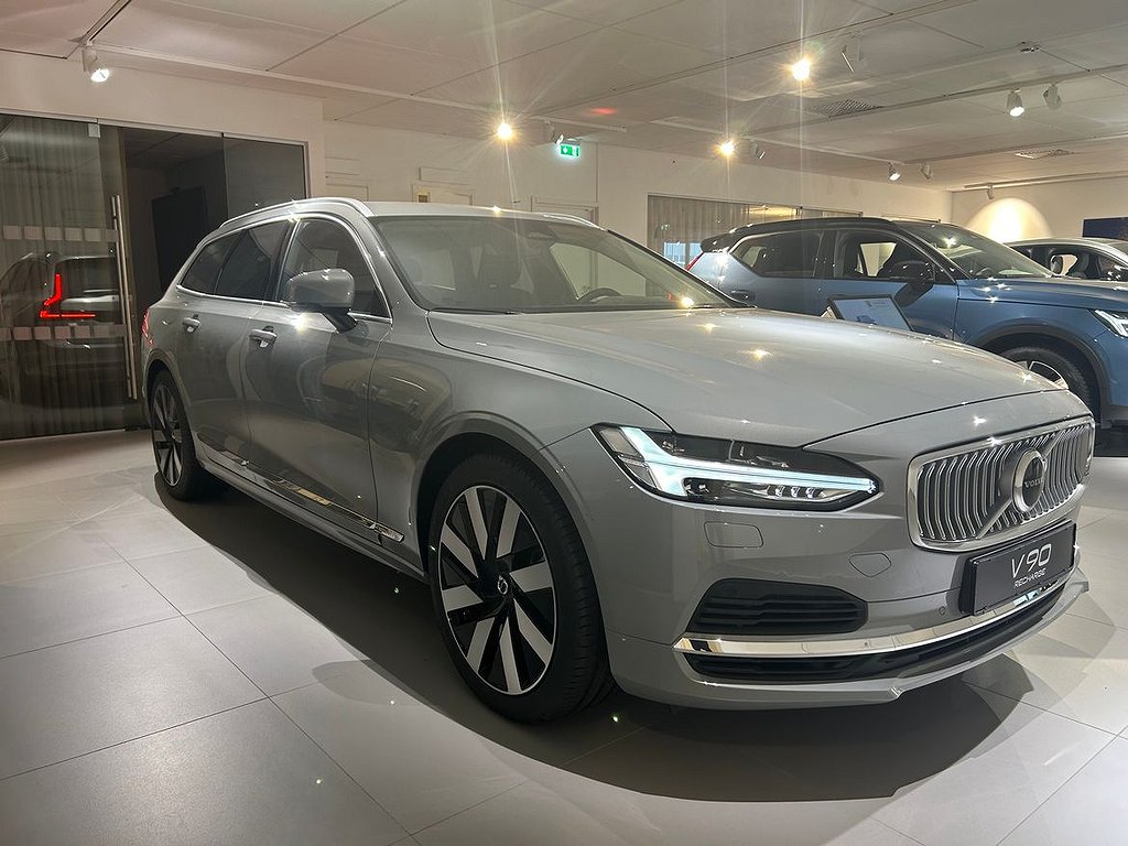 Volvo V90 Recharge T6 Core Edition II * Rabattkampanj - nu med Premie!