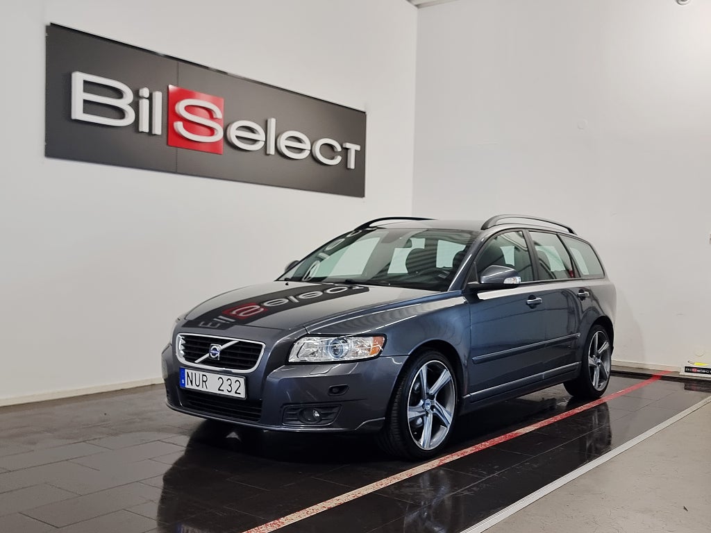 Volvo V50 2.0F Momentum Euro 4 Drag B-Sensor Ny Besik 2 Ägare