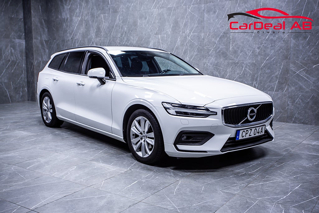 Volvo V60 D3 Momentum Värmare Kamera CarPlay BLIS Drag