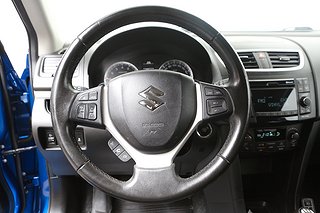 Halvkombi Suzuki Swift 9 av 14