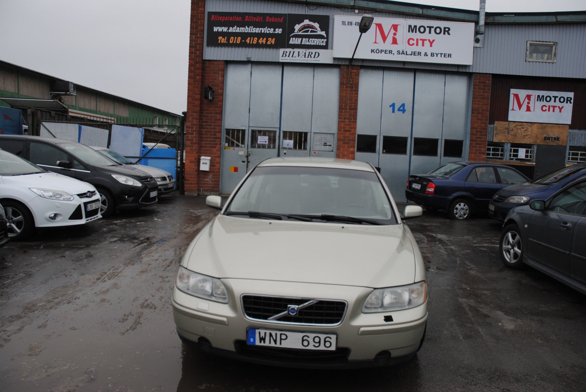 Volvo S60 2.4 Business 140hk 2005, bild 2/36