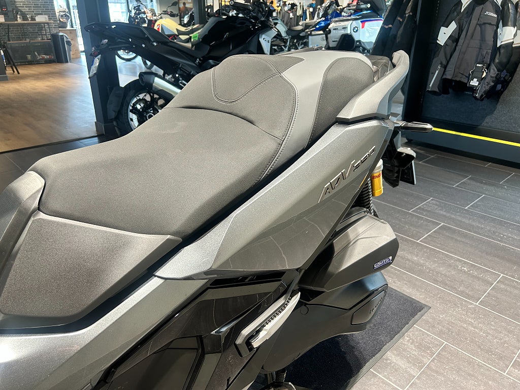 Honda ADV 350 /3,45%/2026/129 mil!
