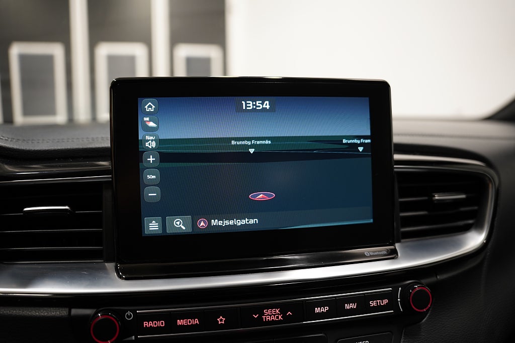 Kia ProCee'd 1.4 T-GDI 140hk GT-Line B-kamera M-värmare Carplay Navi
