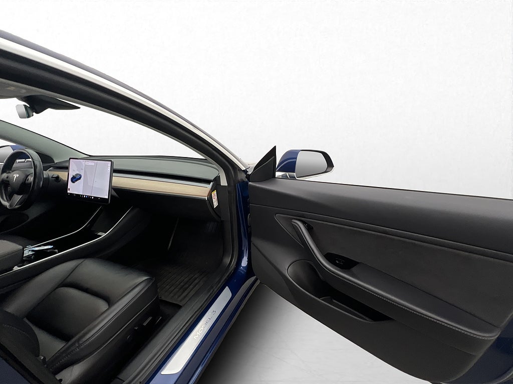 Tesla Model 3 Long Range AWD, 440hk, 2019