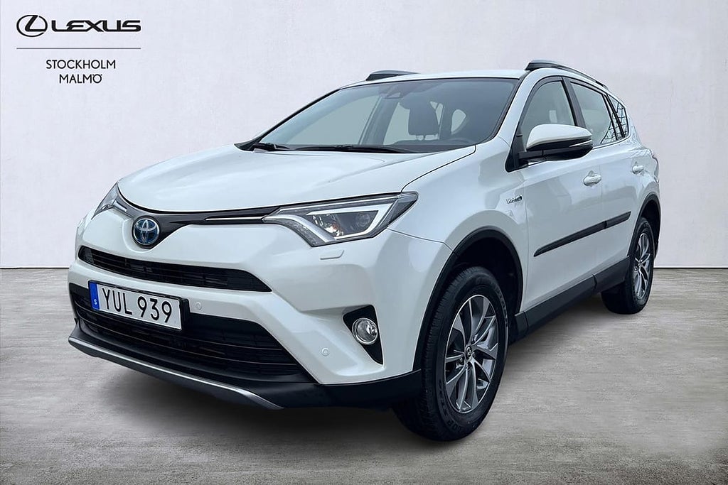 Toyota RAV4 Hybrid Active Drag Navigation