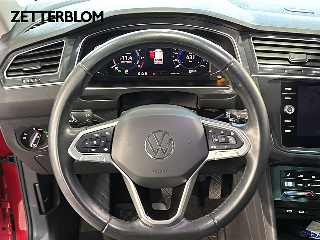 SUV Volkswagen Tiguan 12 av 17