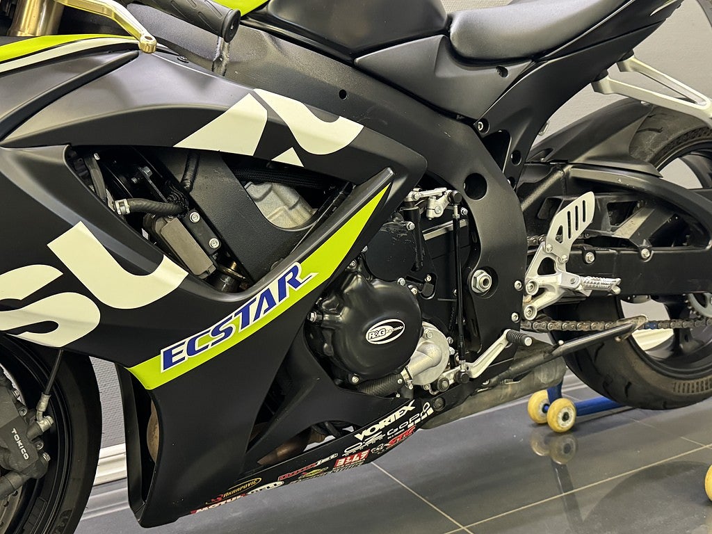 Suzuki Cycles GSX-R600 | Besiktigad | R&G | 766kr / månad