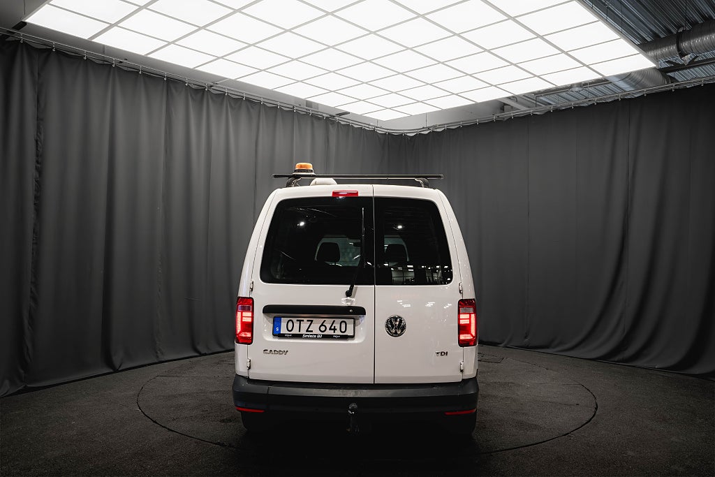 Volkswagen Caddy Maxi TDI 150HK LÅNG L2 D-VÄRMARE DRAG PDC MOMS