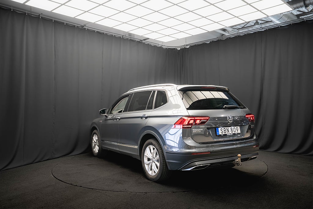 Volkswagen Tiguan Allspace TSI 4Motion 7-sits LÄDER DRAG KAMERA ELSTOL MINN