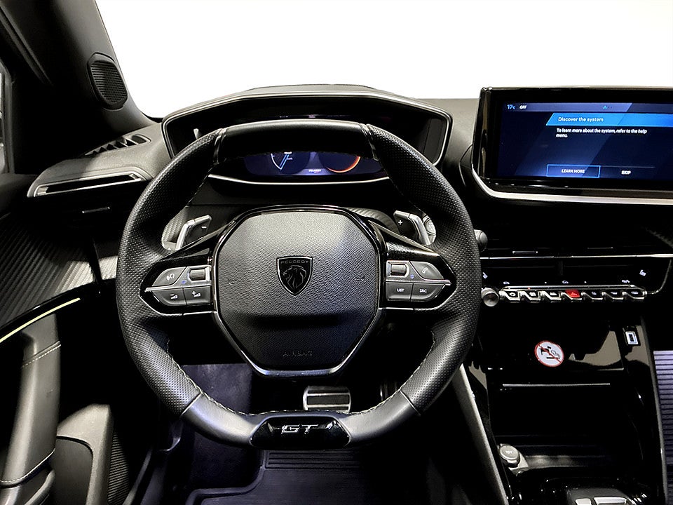 Bild på Peugeot 2008 GT 1.2 PT 130hk Aut B-KAMERA CARPLAY