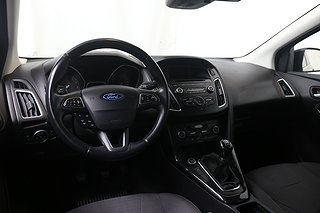 Halvkombi Ford Focus 8 av 17