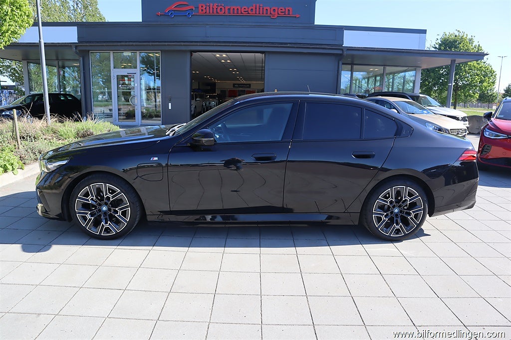 BMW 530 e Plug-In Hybrid 299hk Aut M-sport Momsbil Navi Drag 1 Ägare