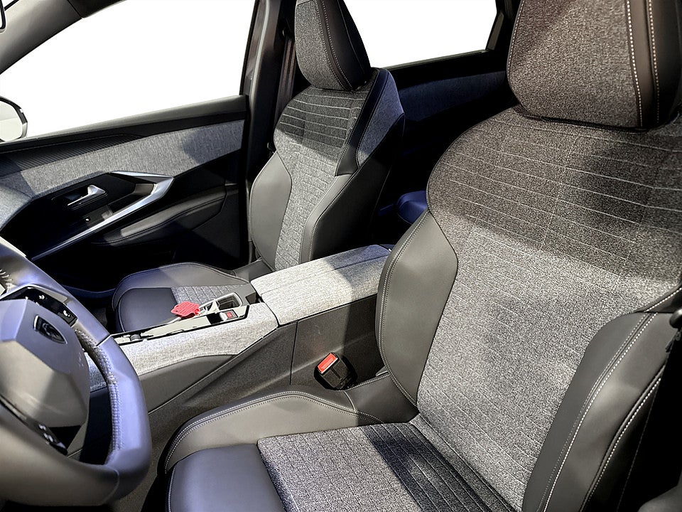 Bild på Peugeot 5008 Allure Hybrid 136hk - DEMO