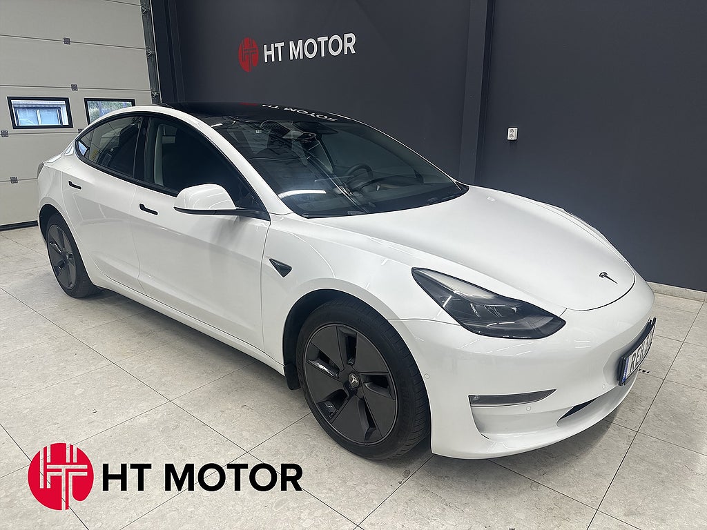 Tesla Model 3 Long Range AWD/B-Kamera/Värmepump/Auto Pilot/PANO