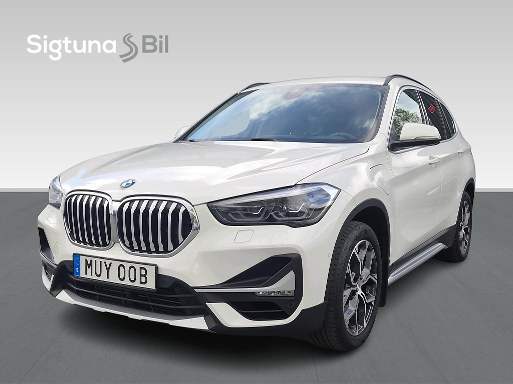 BMW X1 xDrive25e xLine / Head up / Drag / Pano / Backkamera 