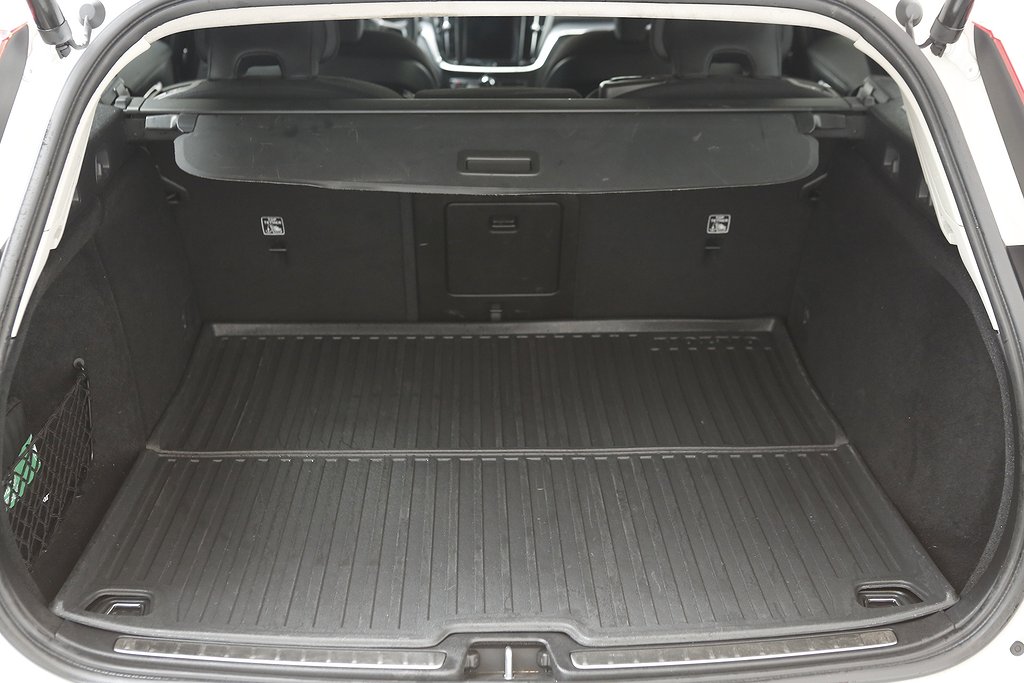 Volvo V60 Recharge T6 340hk Inscription Exp AWD Drag Leasbar 2021