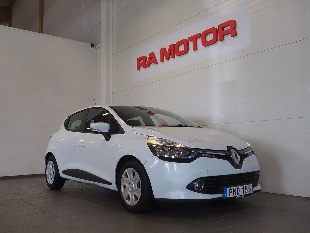 Renault Clio 1.5 dCi 90hk | Navi | Motor & Kupévärmare | 2015