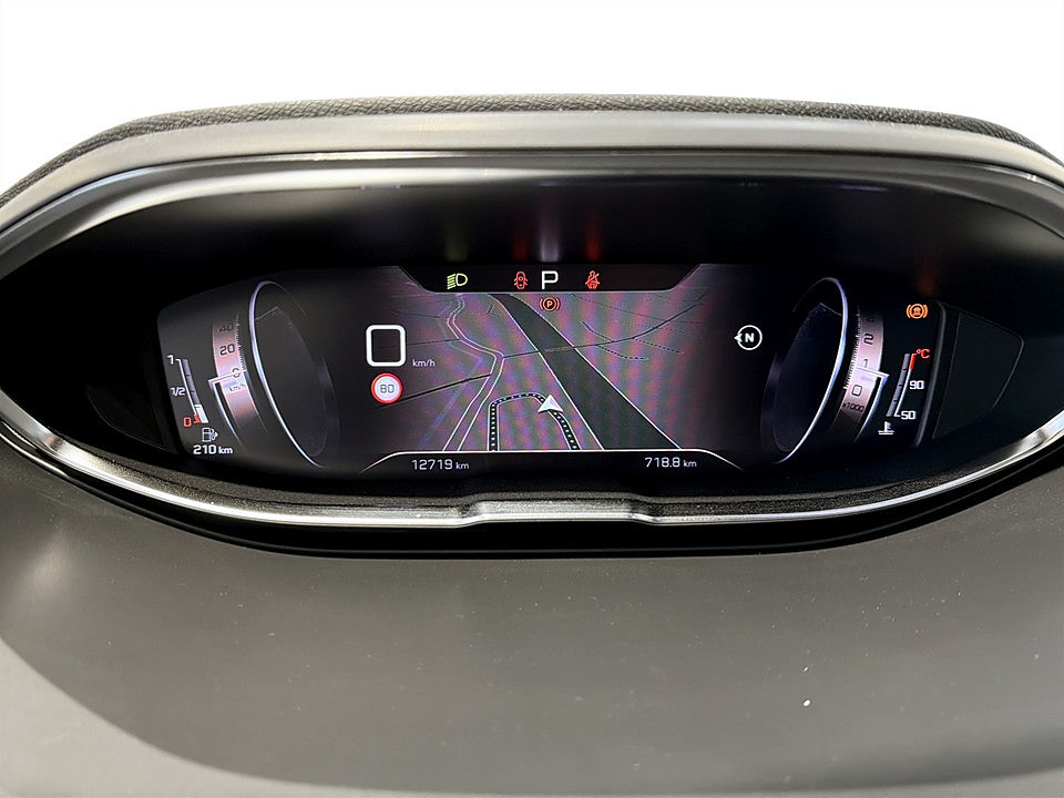 Bild på Peugeot 5008 GT 1.2 PT 130hk Aut 7-SITS B-KAMERA CARPLAY