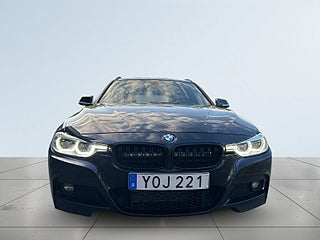 BMW 320D xDrive M Sport SoV-Däck/Drag/Rattvärm/Navi/Kamera/Psens – bild 2