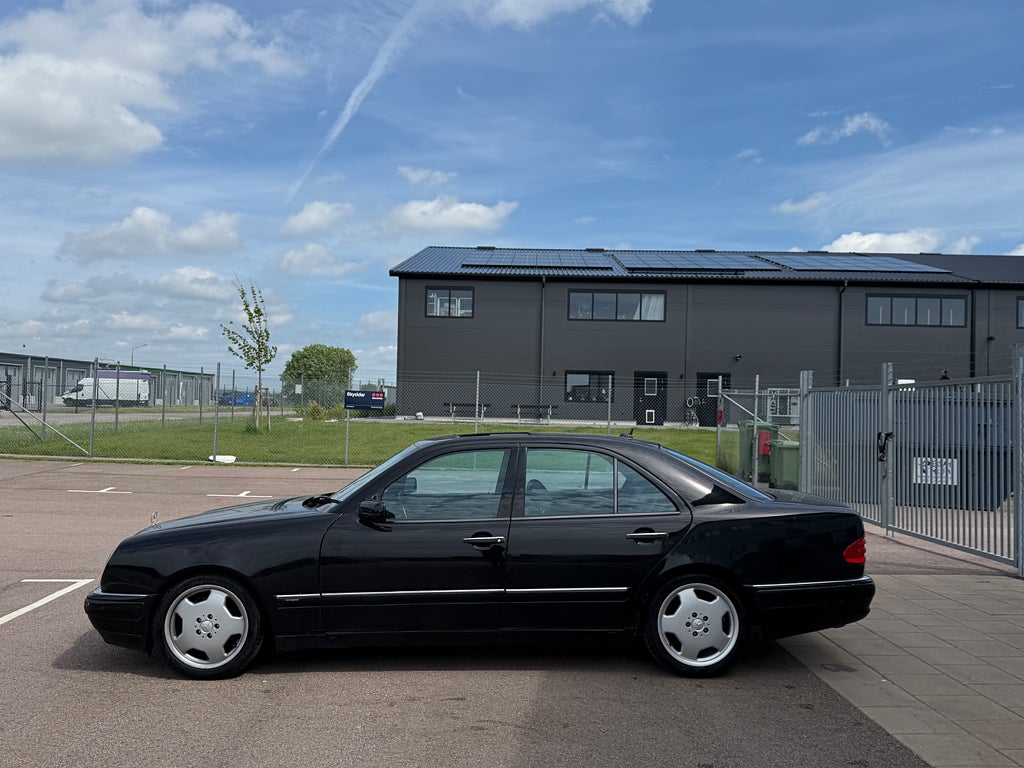Mercedes-Benz E 430 Automatisk, 5-trinn, 279hk, 1999