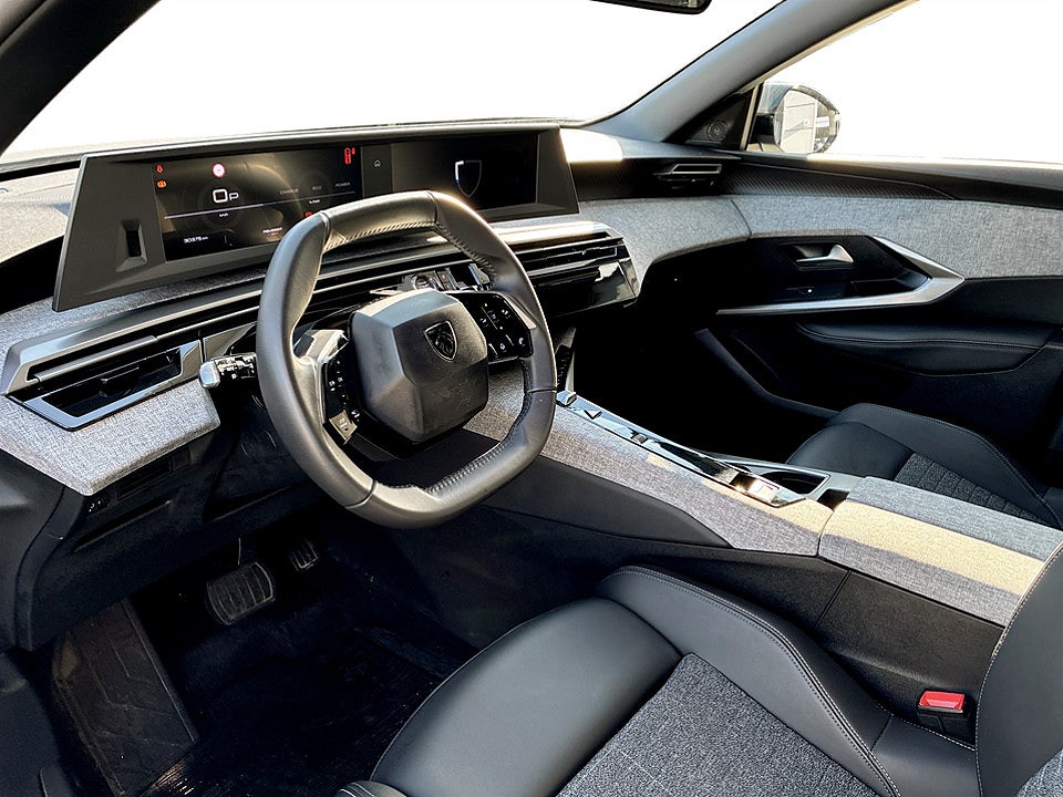 Bild på Peugeot 3008 Allure Hybrid 145hk Aut B-KAMERA CARPLAY