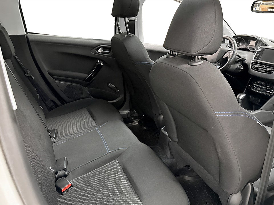 Bild på Peugeot 208 Style 5D 1.2 PT 82hk PANO BACKSENSORER
