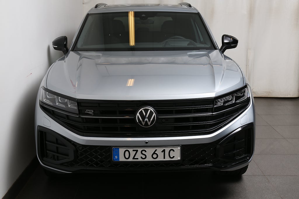 Volkswagen Touareg 3,0 V6 TDI R-Line Final Edition 4M Värme Drag Leasbar 2026