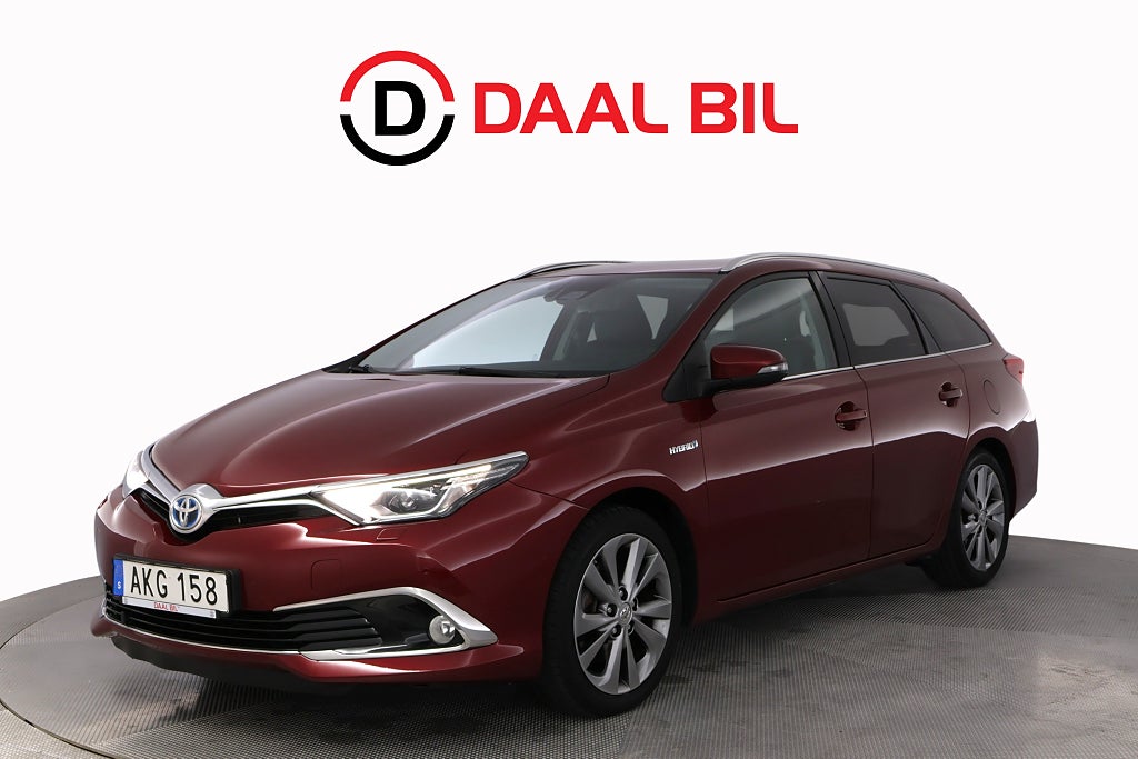 Toyota Auris TOURING SPORTS HYBRID e-CVT 136HK EXECUTIVE MVÄRM B-KAM