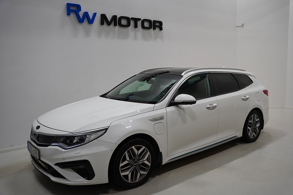 Kia Optima Plug-in Hybrid 205hk B-kamera Pano H/K Skinn Navi 