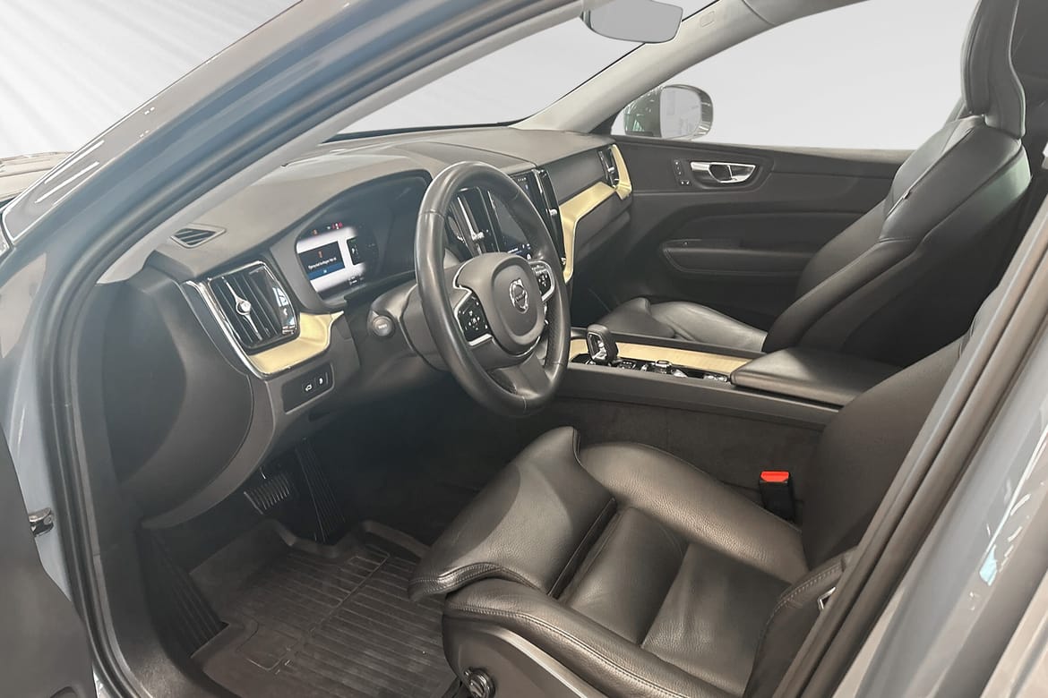 Volvo XC60 T6 Plus Bright 2023, bild 7/10