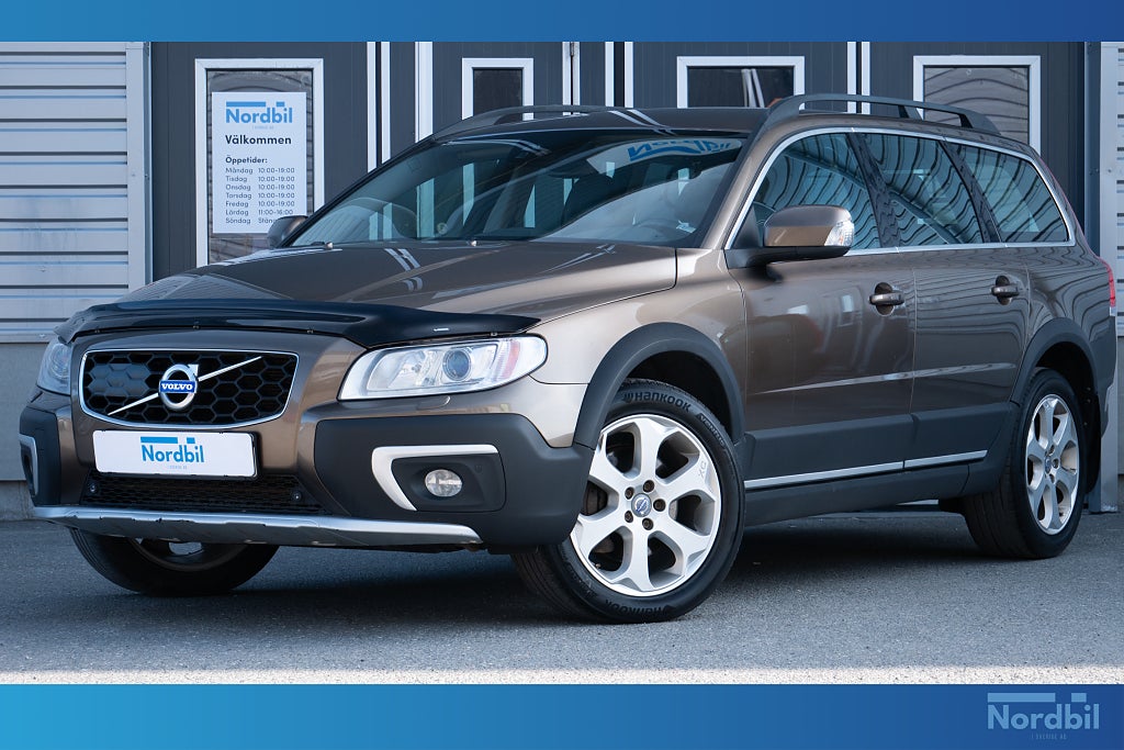 Volvo XC70 D4 AWD Summum 1 BRUKARE Skinn VOC Värmare Drag